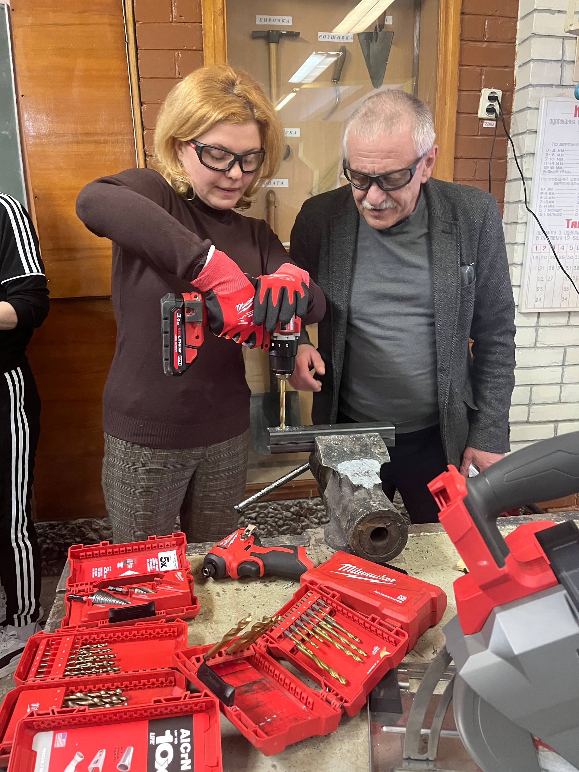 8 dclsdlcxcvcxxkkckvkx