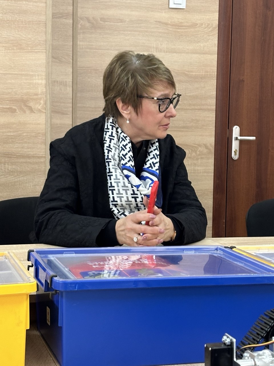 6photo 2026-04-23 18-09-19